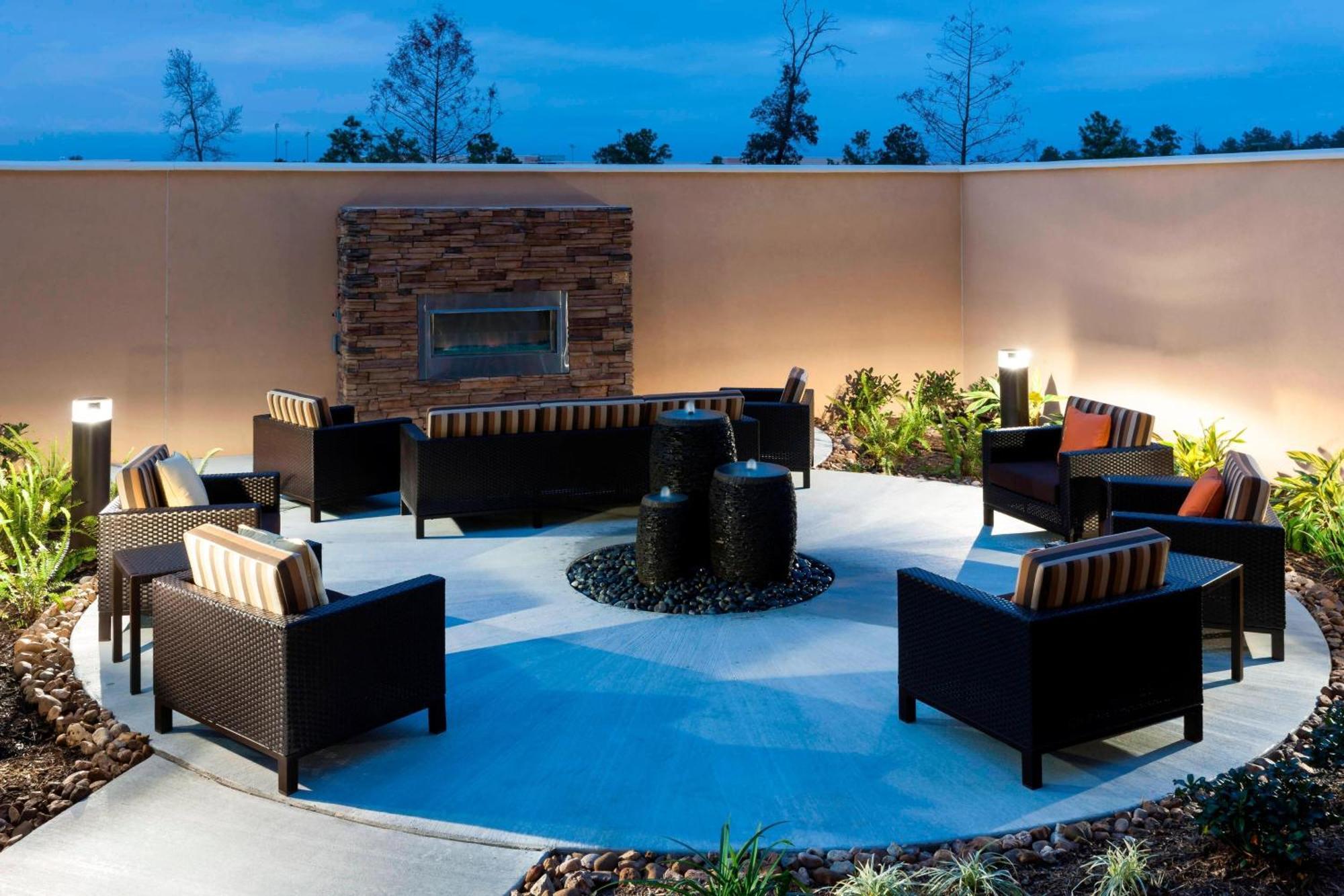 Courtyard By Marriott Houston North/Shenandoah Hotell The Woodlands Eksteriør bilde